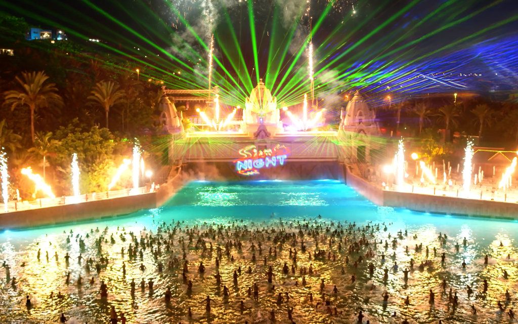 Siam Night reigns supreme on summer nights in the Canary Islands